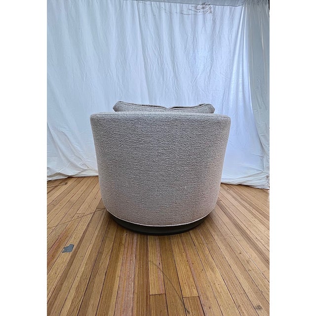 Kravet Kravet Provo Swivel Chair Round Lounge Chair Modern For Sale - Image 4 of 6