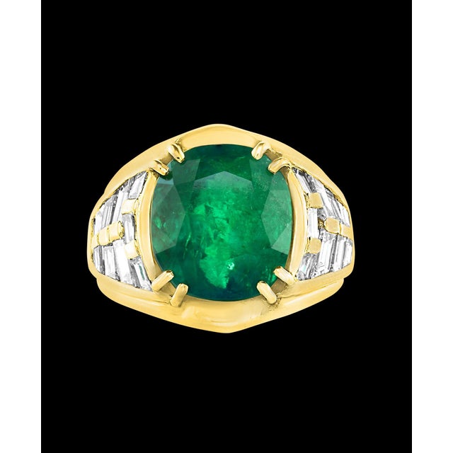 AGL Certified Minor Traditional 15.05 Carat Colombian Emerald & Diamond Ring 18 Karat Yellow Gold A Classic, Unisex ring ,...