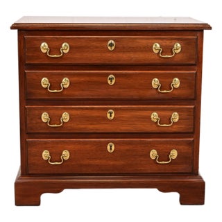 Henkel Harris Georgian Solid Mahogany Nightstand or Bachelor Chest For Sale