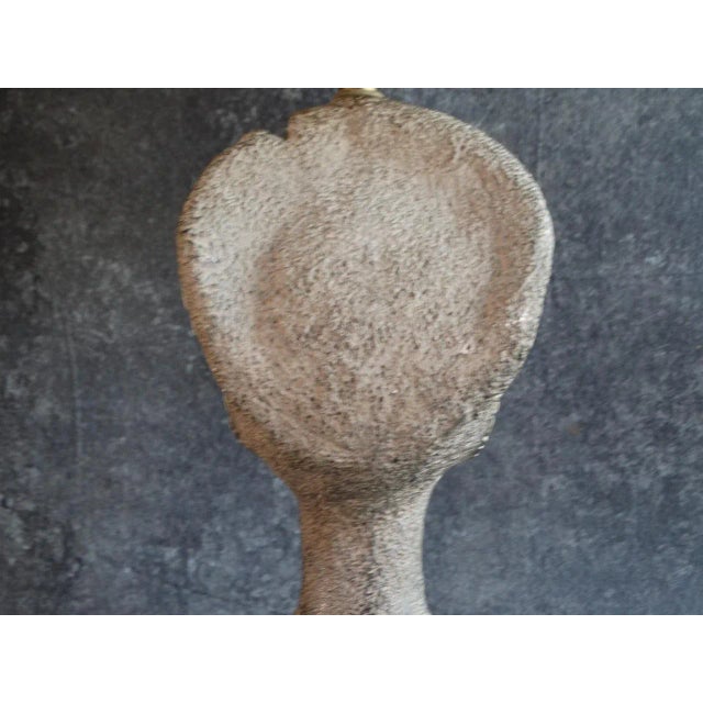 Reglor of California Mid-Century Nefertiti Lamp With Period Shade For Sale In Los Angeles - Image 6 of 9