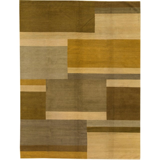 Modern Geometric Minimalist Nepalese Wool Rug For Sale In New York - Image 6 of 6