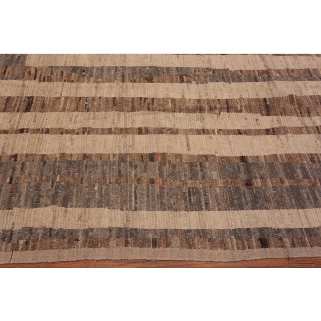 Early 21st Century Nazmiyal Collection Modern Area Area Rug For Sale - Image 5 of 9