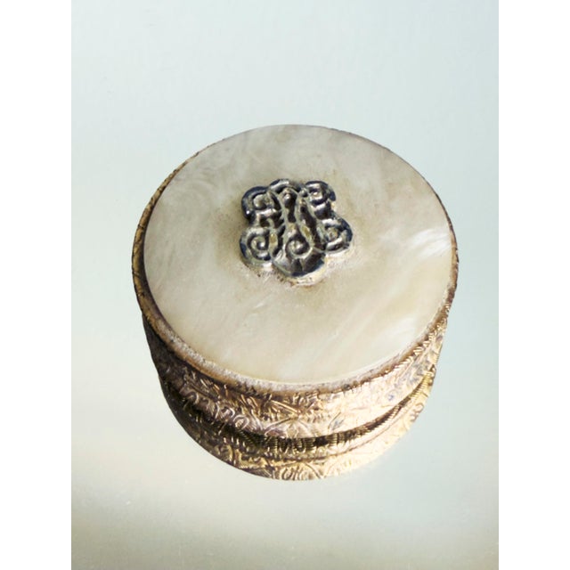 Vintage 1970s Este Lauder Perfume Compact For Sale In New York - Image 6 of 14