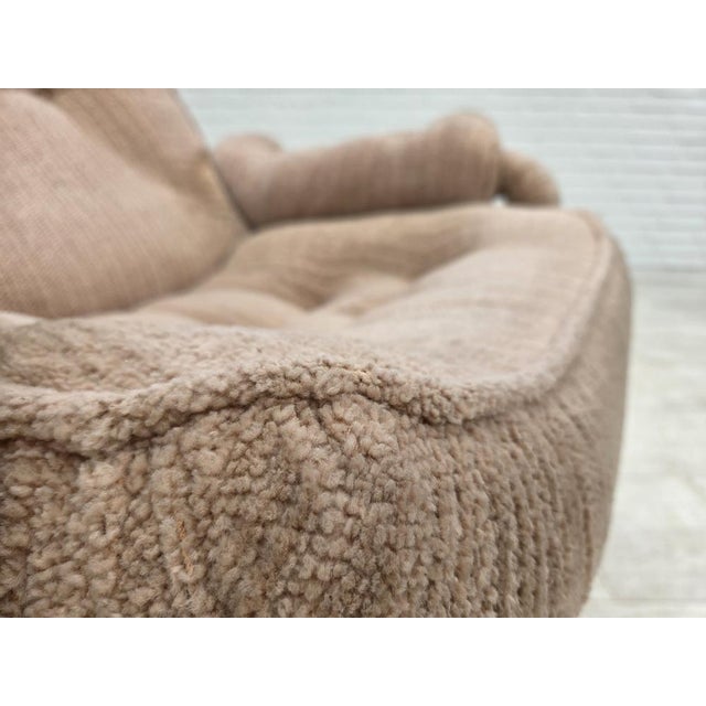 1970s Danish Swivel Armchair in Beige Furniture Fabric, 1970s For Sale - Image 5 of 18