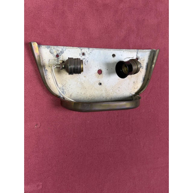 Art Deco Brass and Murano Glass Wall Lamps in the style of Archimede Seguso, 1940s, Set of 2 For Sale - Image 6 of 8