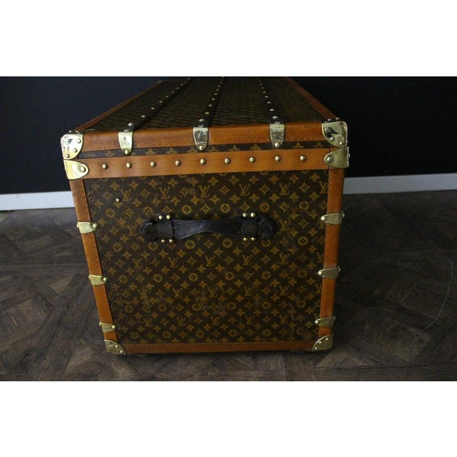 Monogrammed Trunk from Louis Vuitton, 1920s For Sale - Image 3 of 18