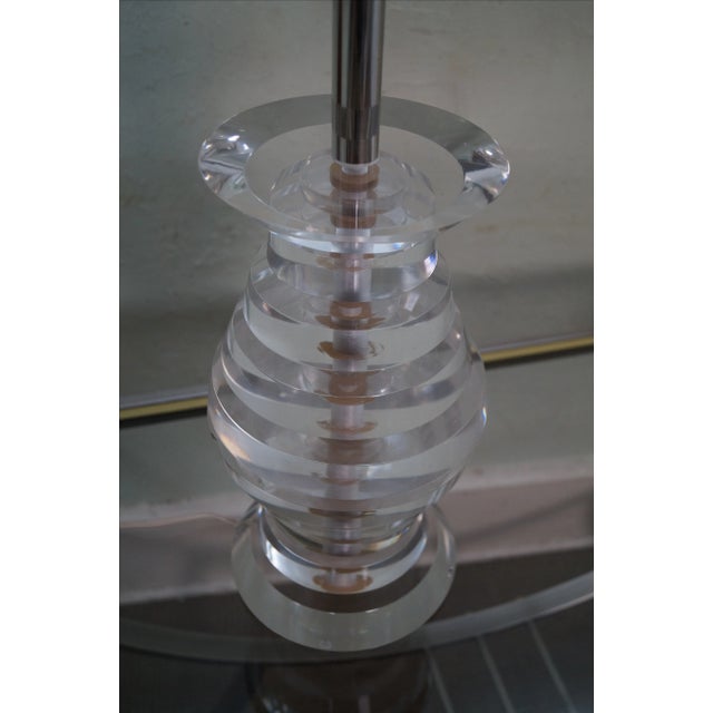 1970s Mid-Century Modern Lucite Lamp by George Bullio For Sale - Image 5 of 10