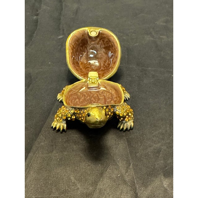 Mid-Century Modern Bejeweled Turtle & Baby Trinket Box Enameled Crystal Goldtone Mother Child VTG For Sale - Image 3 of 10