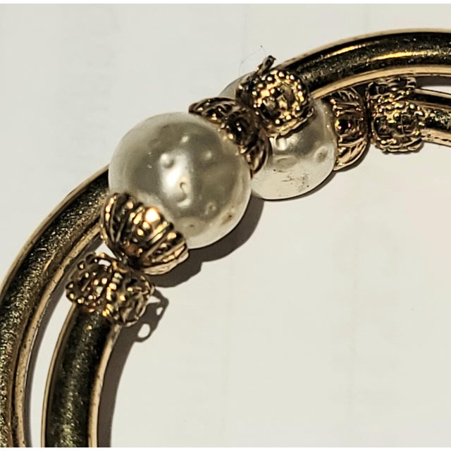 Victorian 1970s Miriam Haskell Elastic Wrap Bracelet For Sale - Image 3 of 4