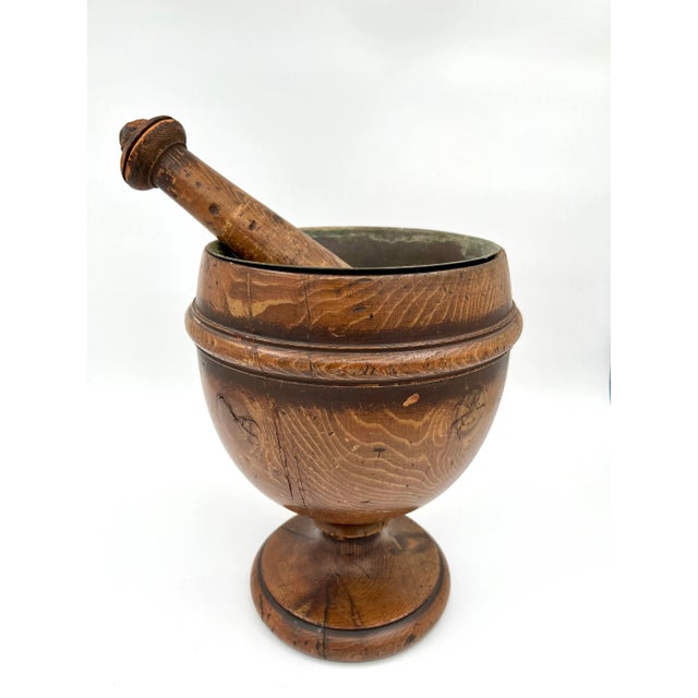 Early 19thC Tiger Oak and Copper Lined Jumbo Footed Primitive Industrial Apothecary Mortar and Pestle or Planter For Sale In New York - Image 6 of 12