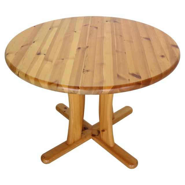 Round Pinewood Dinning Table in the style of Rainer Daumiller, Denmark, 1970s For Sale