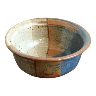 Small Mid-Century Modern Style Studio Pottery Bowl For Sale