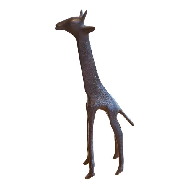 Vintage African Giraffe With Dark Patina For Sale