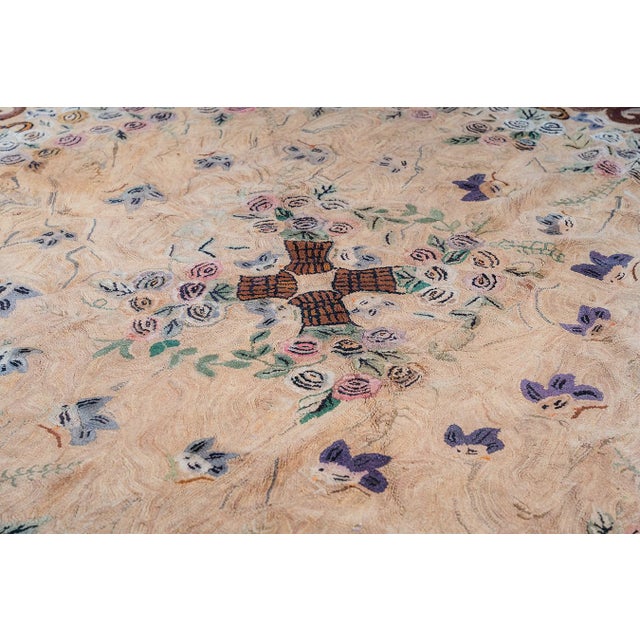 Late 19th Century 1880s Beige Ground Floral Folk Art Antique Flatweave American Hooked Round Rug For Sale - Image 5 of 8