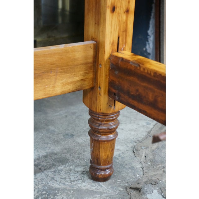 2 Vintage Early American Colonial Style Solid Maple Twin Cannonball Poster Beds For Sale - Image 13 of 18