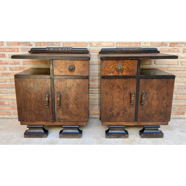 Mid 20th Century Art Deco Nightstands With Ebonized Base, A Pair For Sale - Image 9 of 18