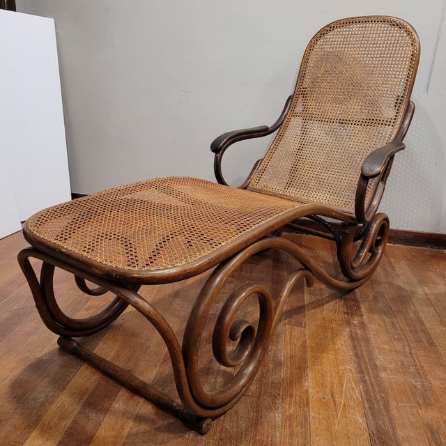 Art Nouveau Reclining Chaise Longue in Bent Beech Wood from Thonet, Austria, 1879 For Sale - Image 13 of 18