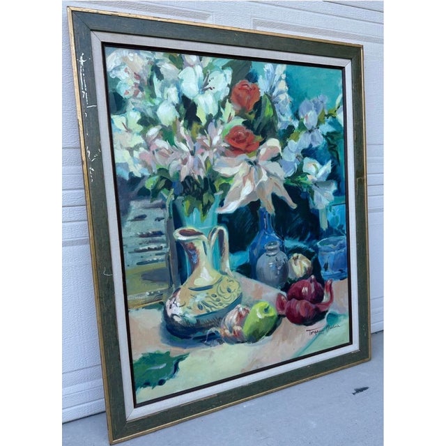 1984 Torgesen Murdock Original Oil Painting – Floral Still Life With Lilies, Roses & Ceramic Pitcher For Sale - Image 13 of 18