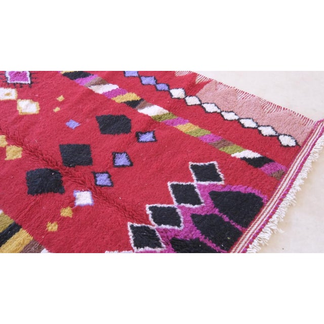Red 2020's Moroccan Contemporary Wool Rug - 9.9 X 6.6 Ft For Sale - Image 8 of 8
