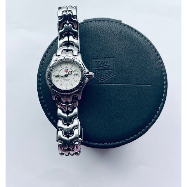 Contemporary Vintage Tag Heuer Sports Elegance Watch, White Dial, Stainless Steel, Swiss Made For Sale - Image 3 of 10