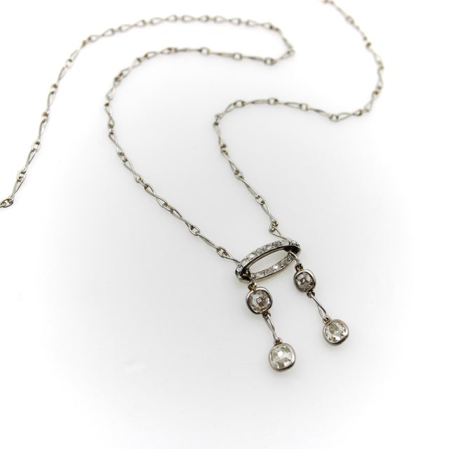 Traditional 1900-1909 Edwardian Platinum Old Mine Cut Diamond Negligee Necklace For Sale - Image 3 of 9