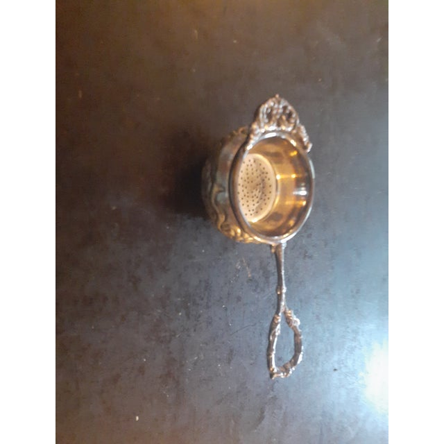 1950s Silverplate Tea Bag or Lemon Strainer Basket Spoon & Cup For Sale In Dallas - Image 6 of 7