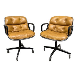 Pair of Charles Pollock for Knoll – Vintage Executive Office Chairs in Cognac Leather (Swivel + Rolling) For Sale