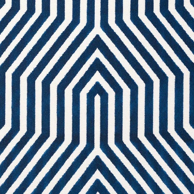 A large-scale, linear design gives this Italian cut velvet fabric a graphic sensibility. The silk-like pile adds extra...