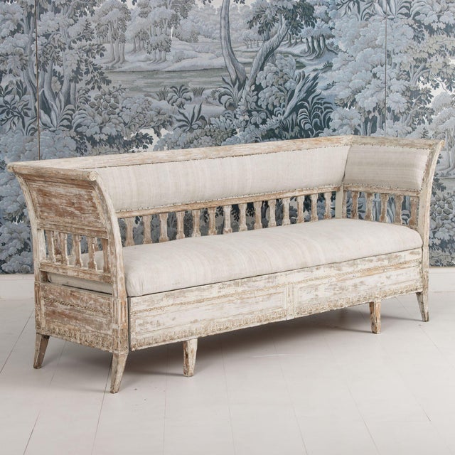 Gustavian (Swedish) 18th C. Swedish Gustavian Trundle Daybed in Original Paint For Sale - Image 3 of 17