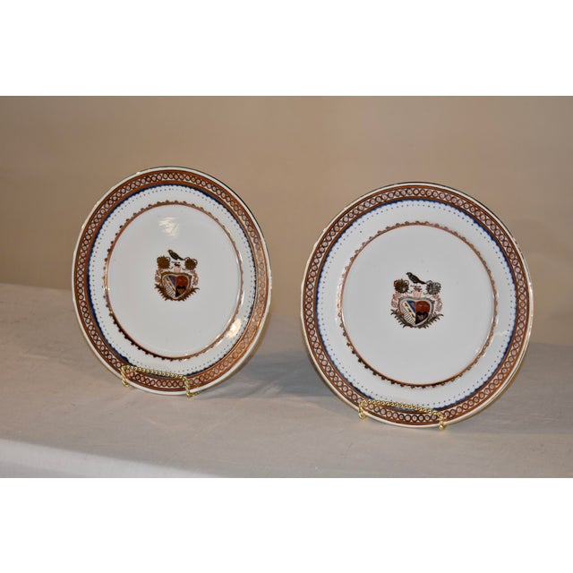 Ceramic Pair of 19th Century Armorial Plates For Sale - Image 7 of 10