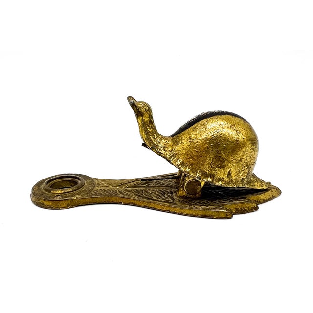American Vintage Allied Brass Brass Snail Memo Clip & Wall Note Holder on Leaf Base – Hollywood Regency / Naturalistic For Sale - Image 3 of 11