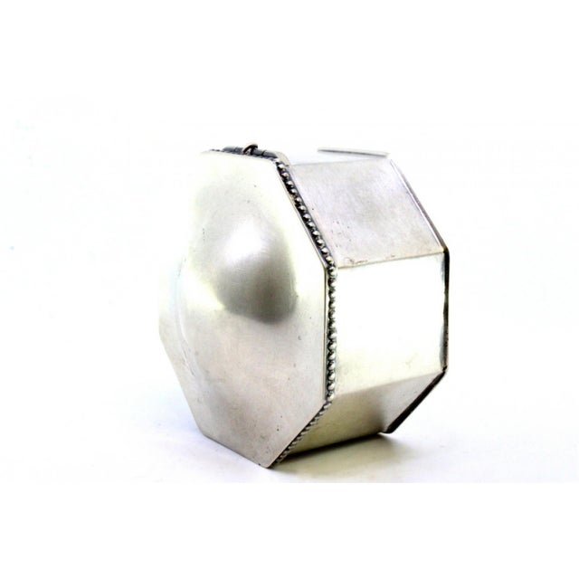 Octagonal Silver Box with Pearls Hinged Lid For Sale - Image 4 of 8