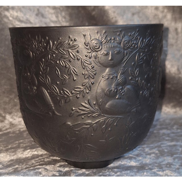 1970s Vintage Porcelaine Noire Flower Pot by B. Wiinblad for Rosenthal, 1970s For Sale - Image 5 of 5
