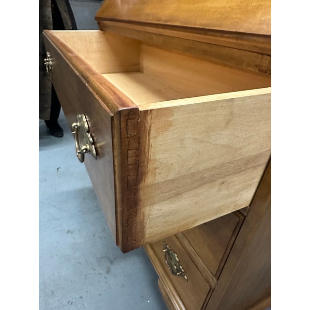 A 1920's American Antique Oak Wood & Glass Curio Display Cabinet For Sale - Image 10 of 10