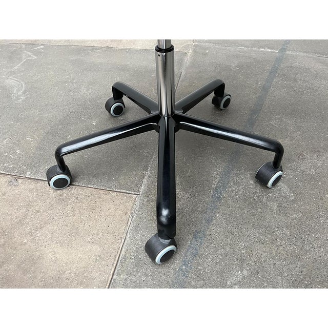 1990s Vintage Supporto Series Office Swivel Chair by Frederick Scott for Hille, 1970s For Sale - Image 5 of 18