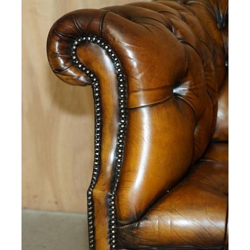 Vintage Hand-Dyed Brown Leather Serpentine Chesterfield Sofa For Sale - Image 9 of 18