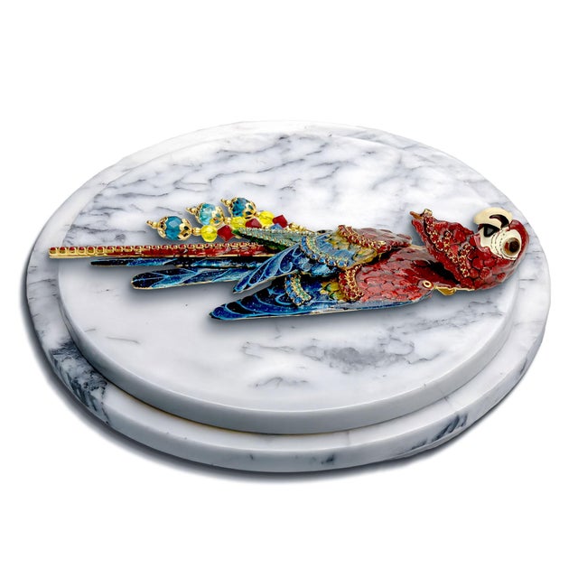 Vintage Lunch at the Ritz Macaw Parrot Brooch Moveable Enamel Statement Pin For Sale - Image 4 of 13