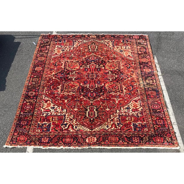 1930s Vintage Design Geometric Heriz Rug- 9′9″ × 13′2″ For Sale - Image 13 of 13