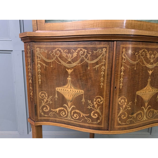 1900 - 1909 Inlaid Mahogany Corner Cabinet, 1900 For Sale - Image 5 of 9