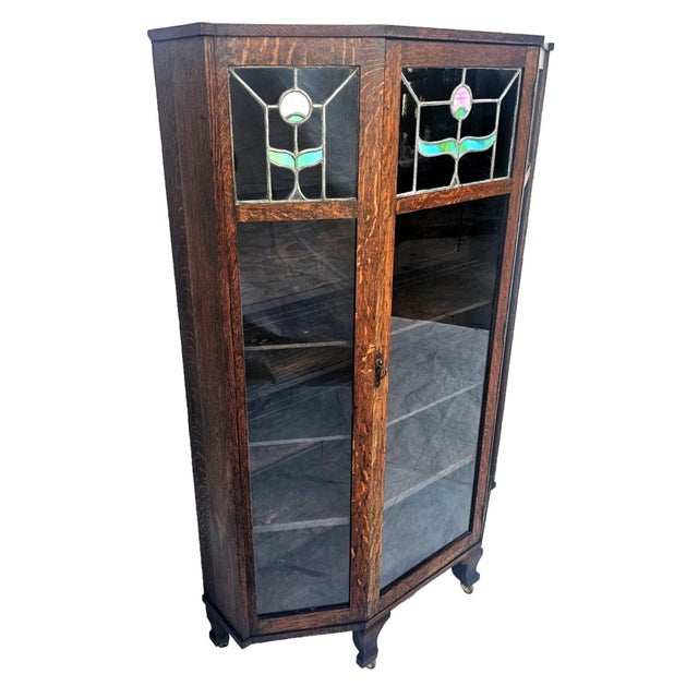 Antique Arts & Crafts Oak China Cabinet With Leaded Floral Glass, C. 1900 For Sale - Image 4 of 18