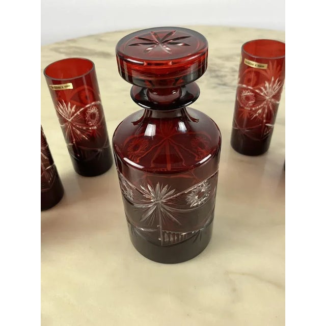 Bottle & Colored Lead Crystal Glasses, Italy, 1980, Set of 7 For Sale - Image 5 of 8