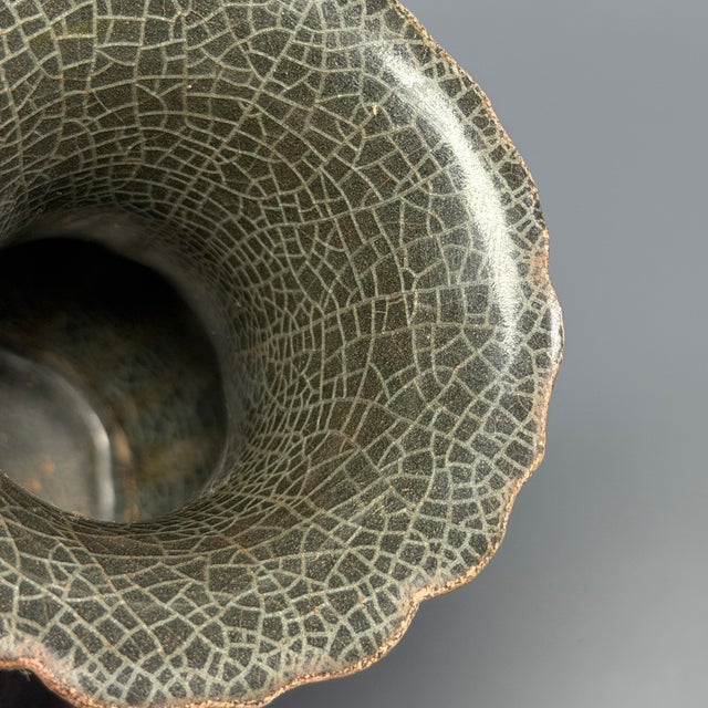 Chinese Antique Chinese Official‑Style Celadon Lobed Vase With Scalloped Rim For Sale - Image 3 of 10