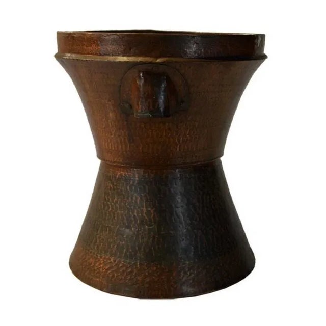 English Vintage Indian Hand-Hammered Copper Grain Basket From the 1950s For Sale - Image 3 of 6