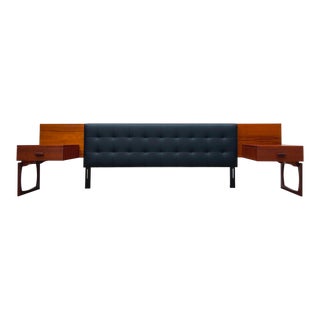 1970s King Size Mid Century Modern Teak Danish Style Headboard with Attached Nightstands For Sale