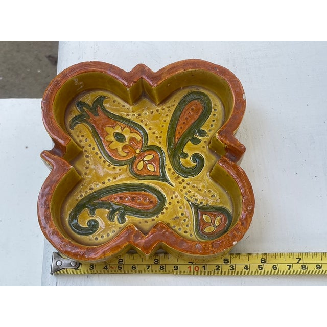 1960s Mid-Century Italian Art Pottery Paisley Quatrefoil Ashtray or Trinket Dish For Sale - Image 5 of 5