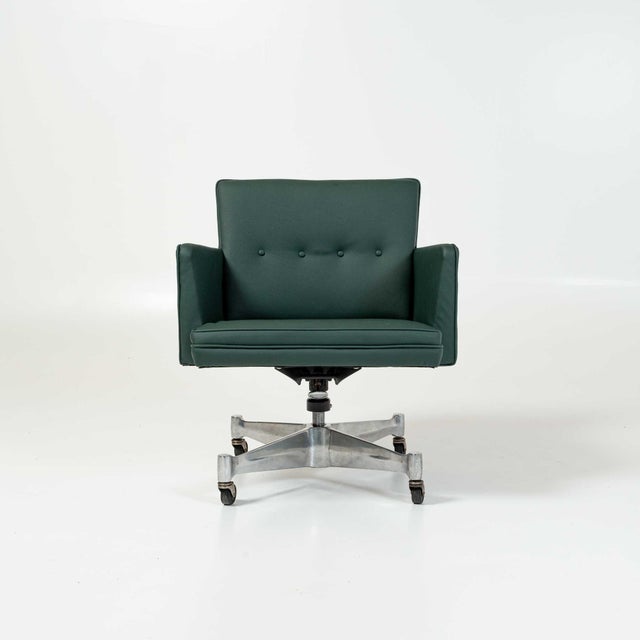 George Nelson Low-Back Executive Tilt-Swivel Chair for Herman Miller For Sale - Image 11 of 11
