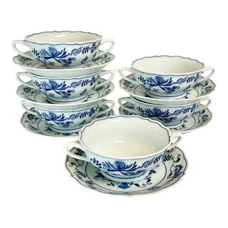 1970s Vintage Japanese Chinoiserie Blue Danube Meissen Style Handled Bowls & Underplates - 6 Settings, 12 Pieces For Sale