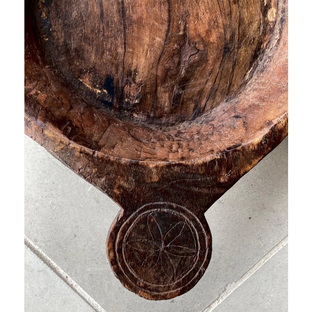 Wood Late 19th-Century Hand-Hewn Rustic American Wooden Dough Bowl For Sale - Image 7 of 12