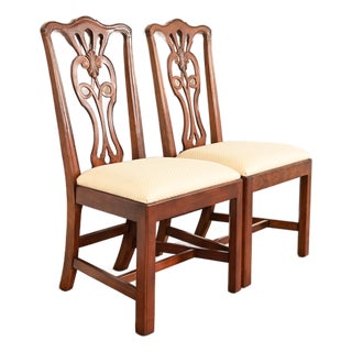 Henredon Georgian Carved Mahogany Side Chairs or Dining Chairs, Pair For Sale