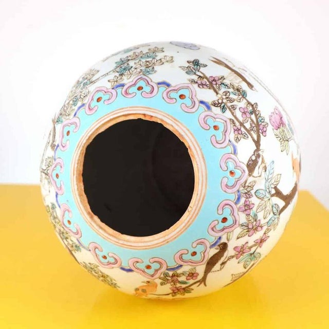 Chinese Vase in Decorated Porcelain For Sale - Image 13 of 17